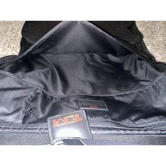 Tumi Trifold Garment Bag Ballistic Nylon Carry On Compact - Picture 16 of 16